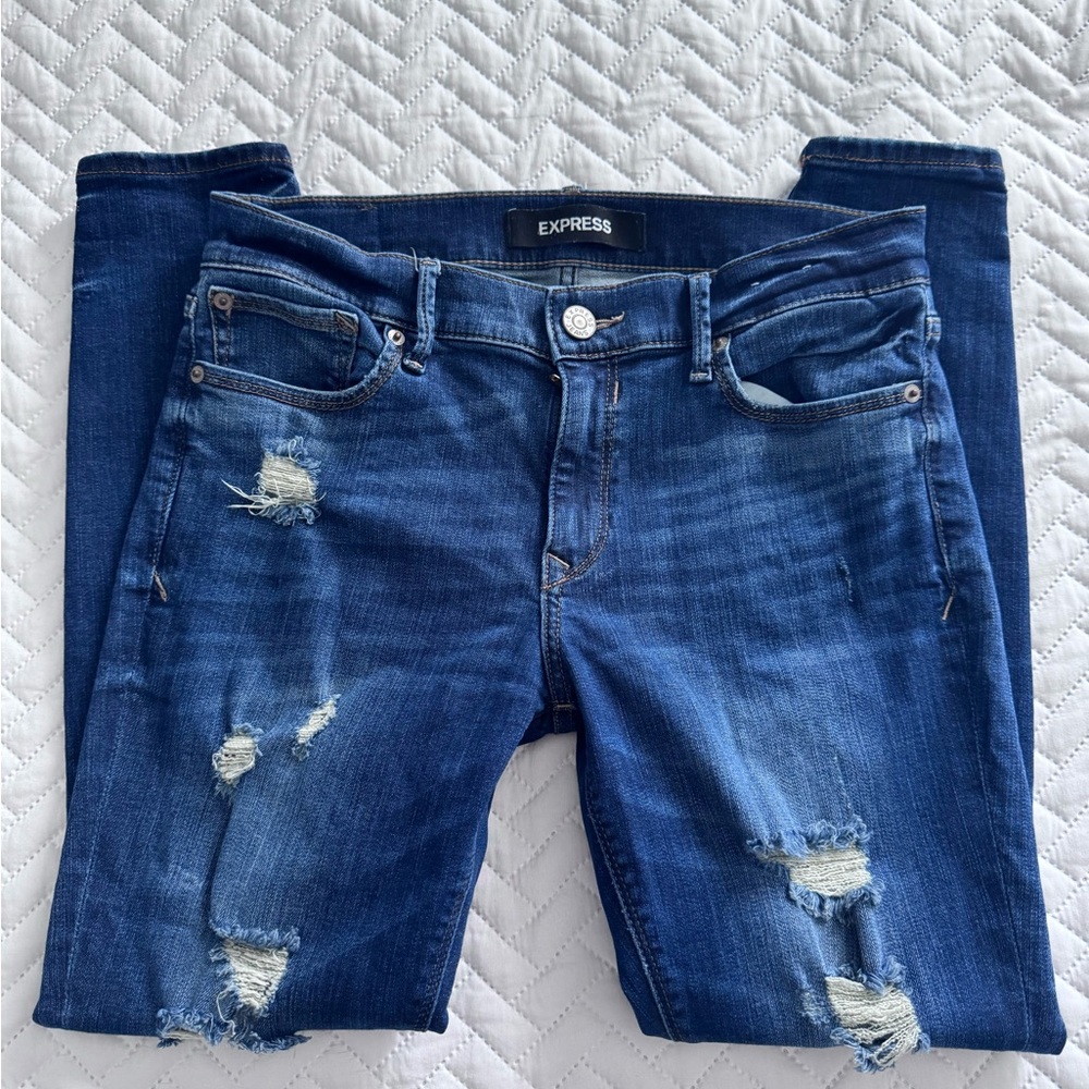 Express mid rise distressed legging side 8 short